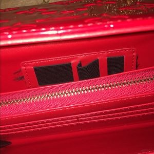 Red wallet